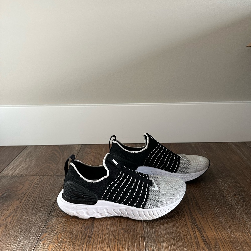 Nike Phantom sneaker